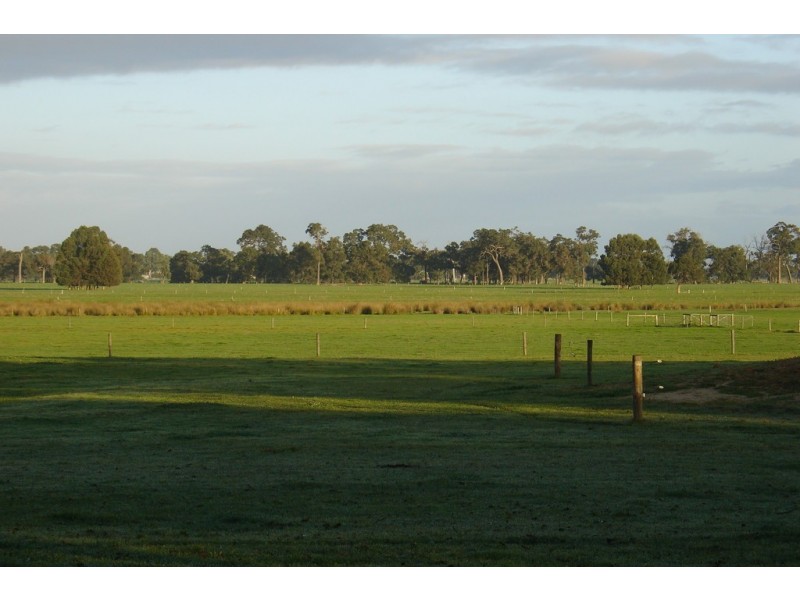 PL 5 Banksia Road, Hithergreen WA 6280