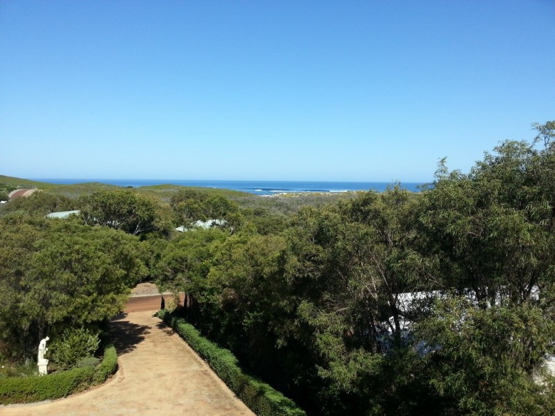 18 Freycinet Way, Gnarabup WA 6285
