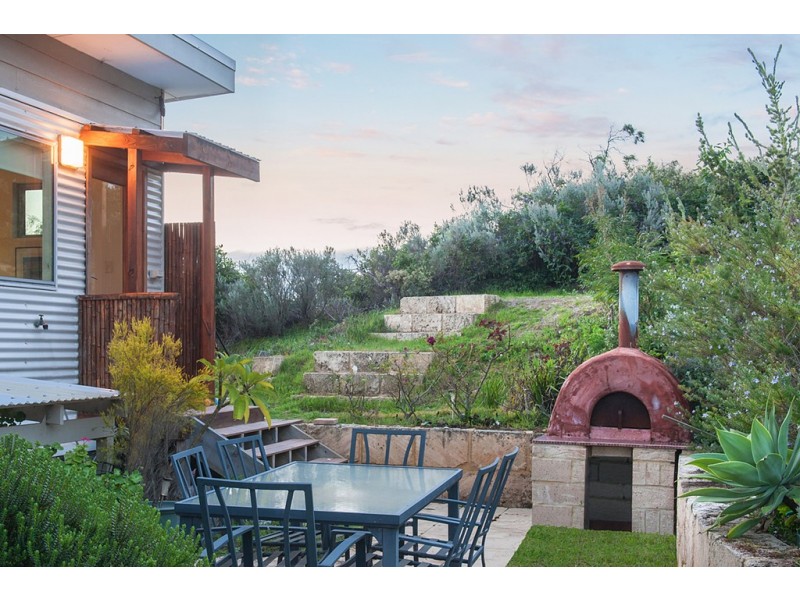 10 Gwenydd Way, Peppermint Grove Beach WA 6271