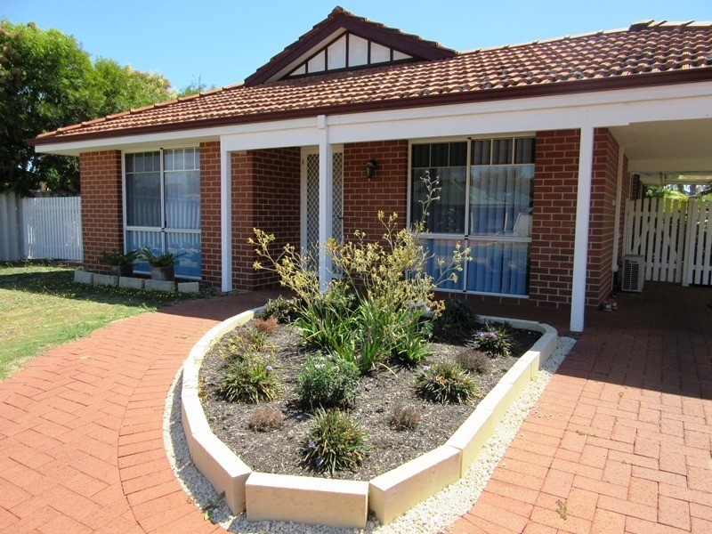 4 Lorikeet Loop, Broadwater WA 6280