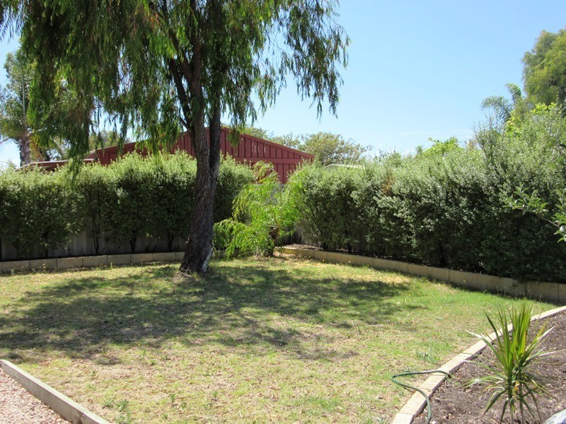 4 Lorikeet Loop, Broadwater WA 6280
