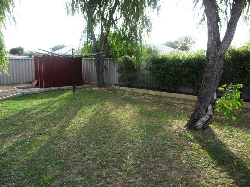 4 Lorikeet Loop, Broadwater WA 6280