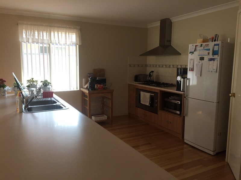 4 Mary Road, Yalyalup WA 6280