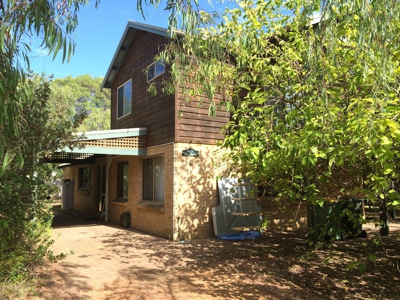 8 Geographe Close, Quindalup WA 6281