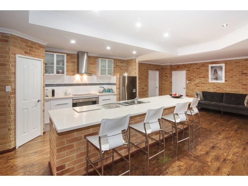 3 Provincia Parade, Yalyalup WA 6280