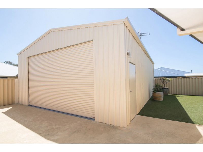 3 Provincia Parade, Yalyalup WA 6280