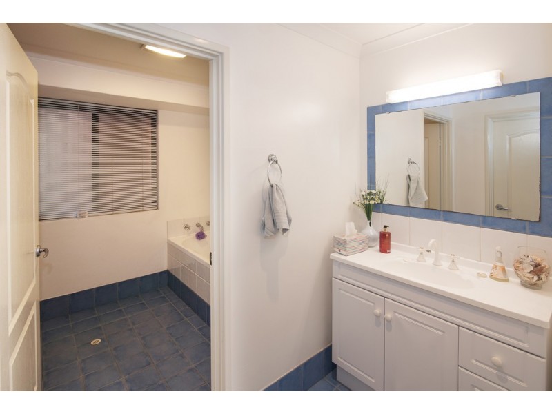 28 Kalgaritch Avenue, West Busselton WA 6280