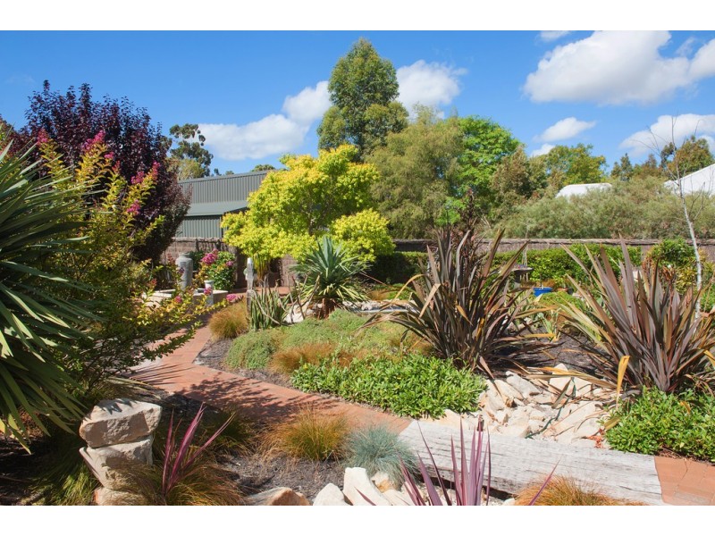28 Kalgaritch Avenue, West Busselton WA 6280