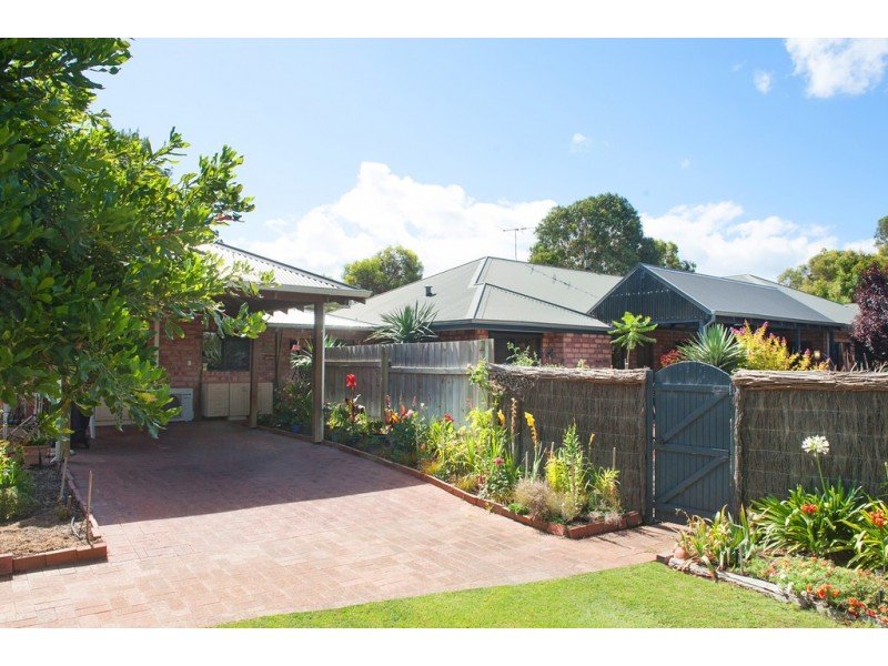 28 Kalgaritch Avenue, West Busselton WA 6280