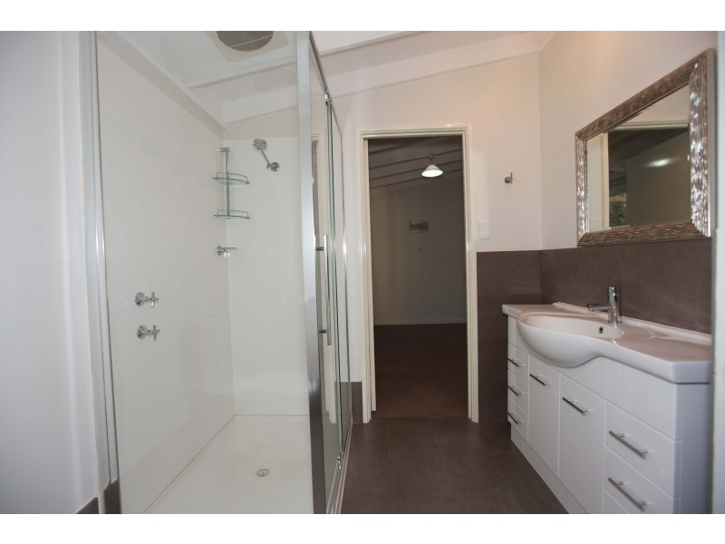 4 Prowse Way, Dunsborough WA 6281