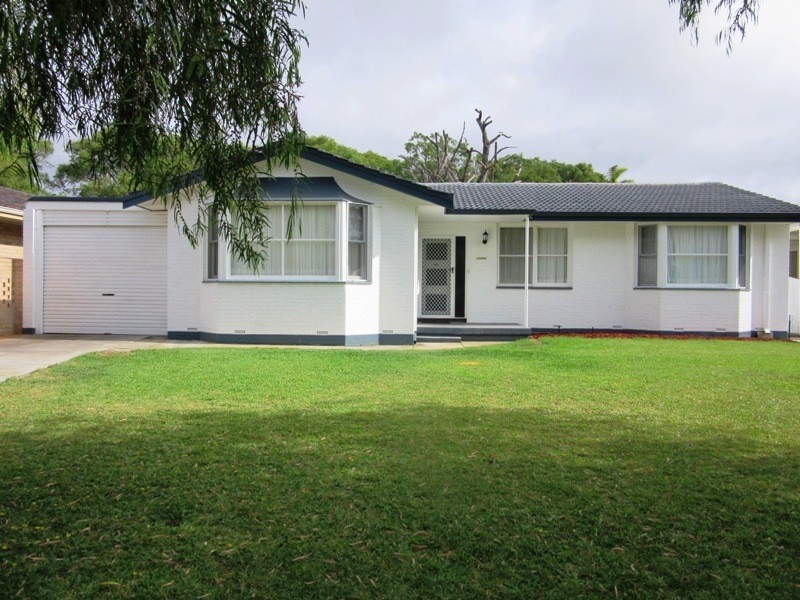 22 Manson Street, Busselton WA 6280
