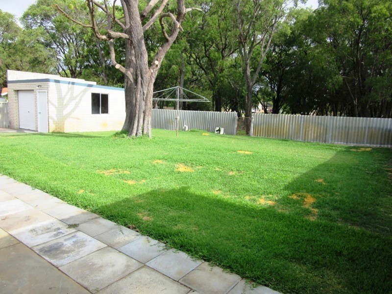 22 Manson Street, Busselton WA 6280