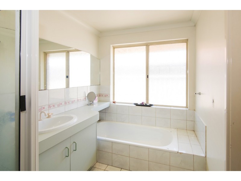 30 Dotterell Crescent, Geographe WA 6280