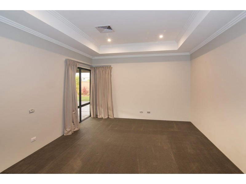 44 Almond Parkway, Yalyalup WA 6280