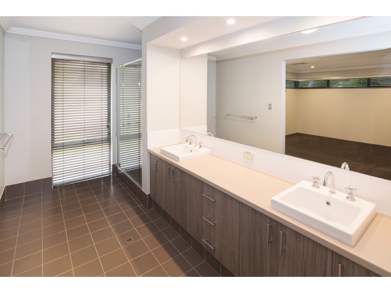 44 Almond Parkway, Yalyalup WA 6280