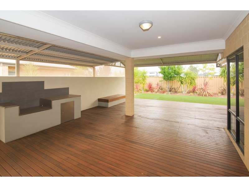 44 Almond Parkway, Yalyalup WA 6280