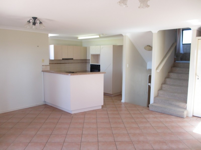 2/12 Gale Street, Busselton WA 6280