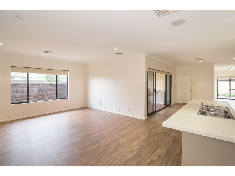 8 Avignon Vista, Yalyalup WA 6280