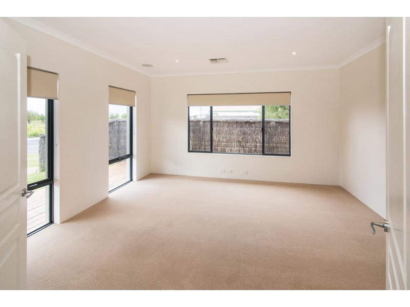 8 Avignon Vista, Yalyalup WA 6280