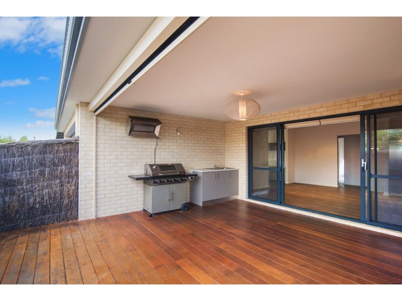 8 Avignon Vista, Yalyalup WA 6280