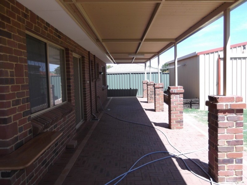 25 Kilchatten Crescent, West Busselton WA 6280