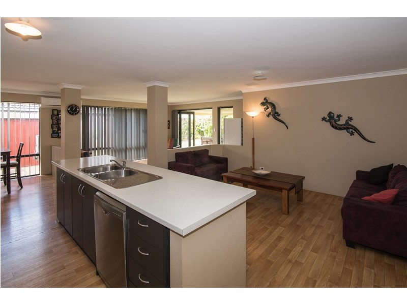 11 Mistral Bend, Yalyalup WA 6280