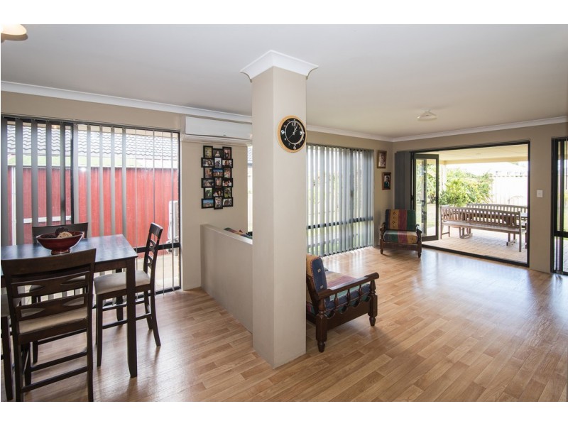 11 Mistral Bend, Yalyalup WA 6280
