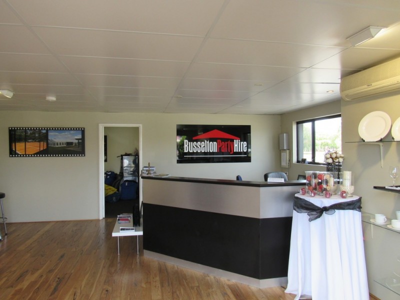 11 Bradman Street, Busselton WA 6280