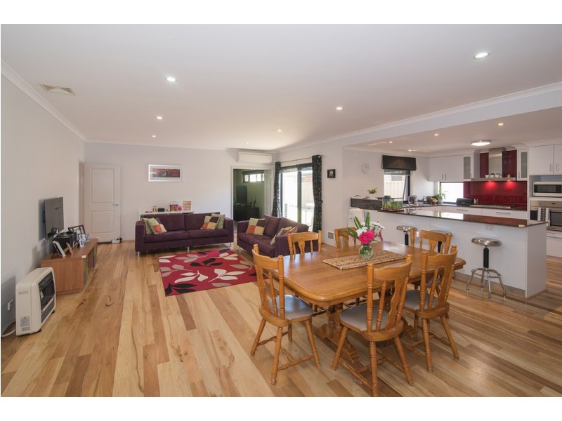 86 Hawker Approach, Yalyalup WA 6280