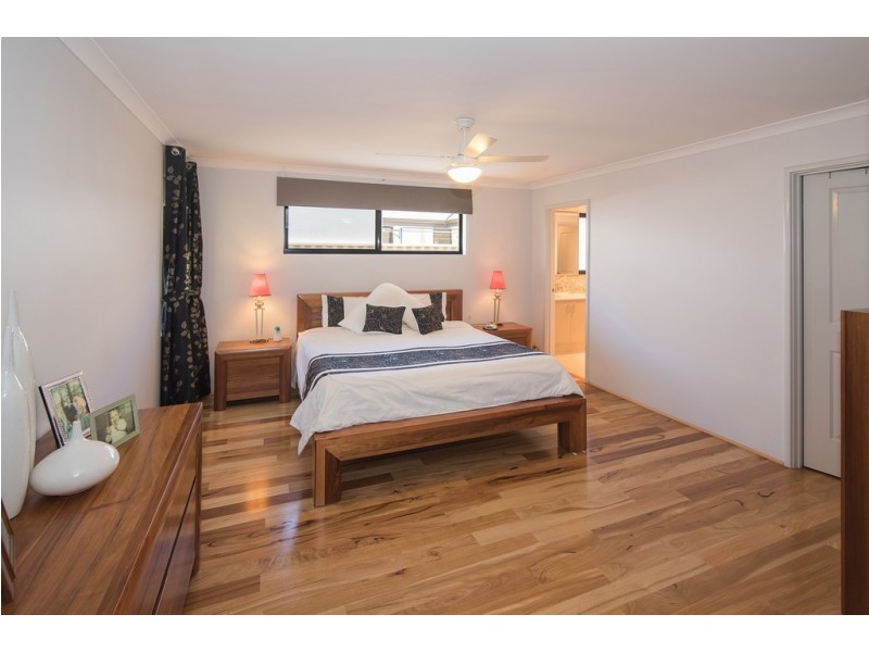 86 Hawker Approach, Yalyalup WA 6280