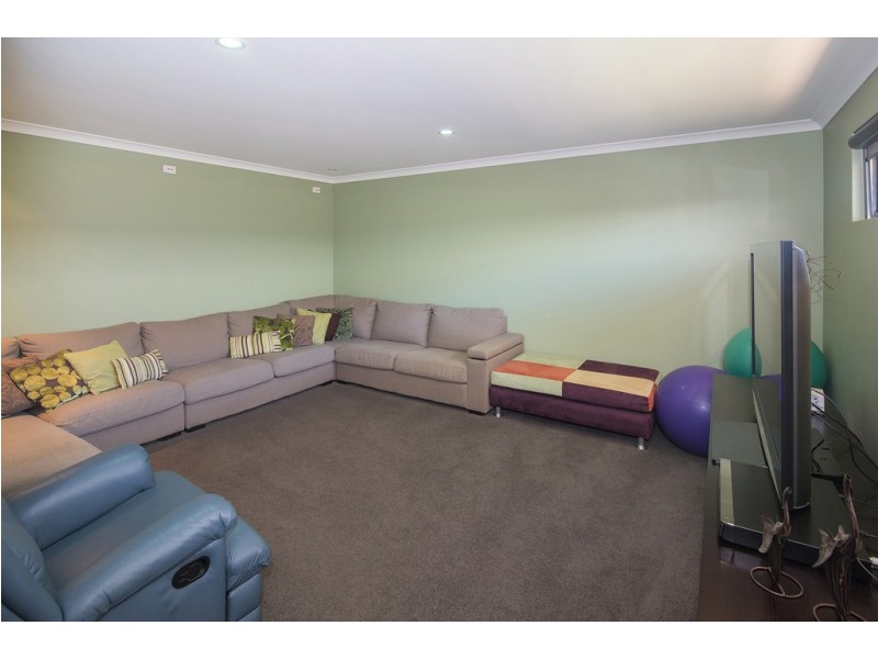 86 Hawker Approach, Yalyalup WA 6280