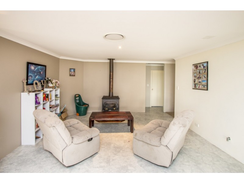 42 Bignell Drive, West Busselton WA 6280