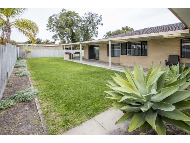 42 Bignell Drive, West Busselton WA 6280