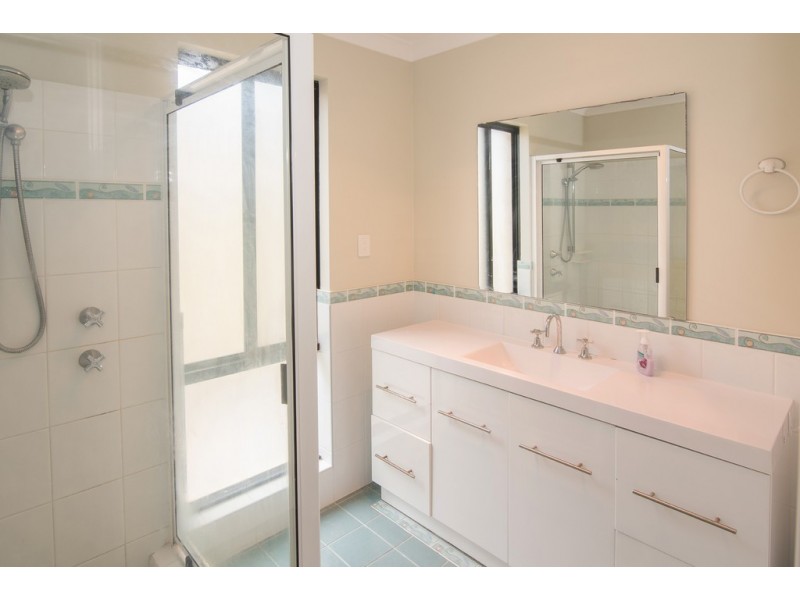 14 Canterbury Place, West Busselton WA 6280