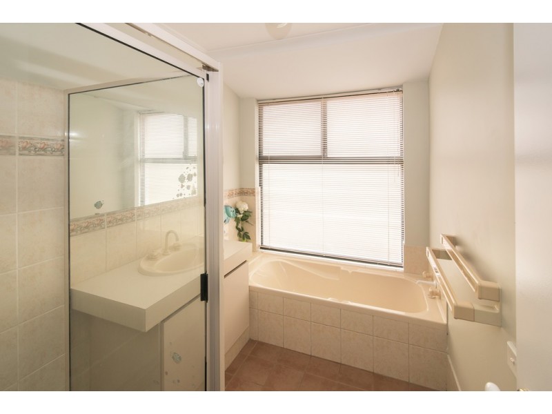 14 Canterbury Place, West Busselton WA 6280