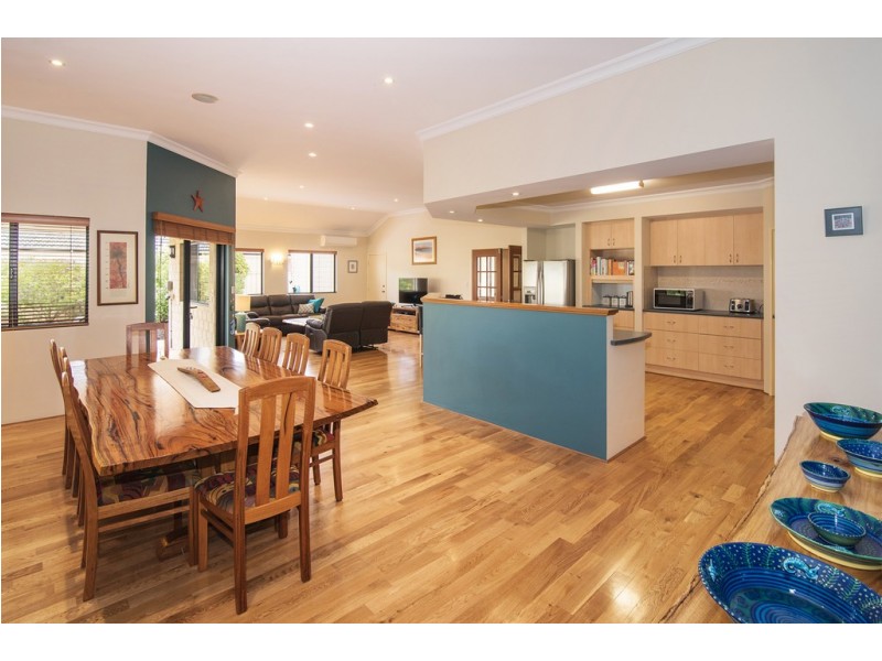 9 Pebble Drive, Geographe WA 6280