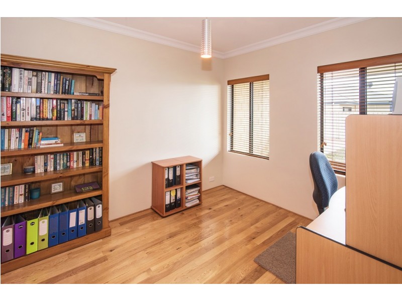 9 Pebble Drive, Geographe WA 6280