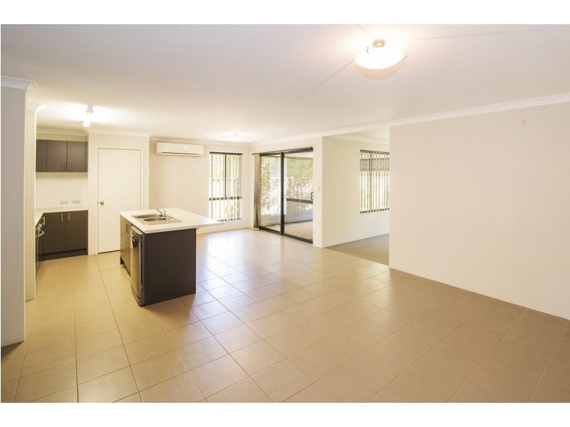 8 Koel Way, Broadwater WA 6280