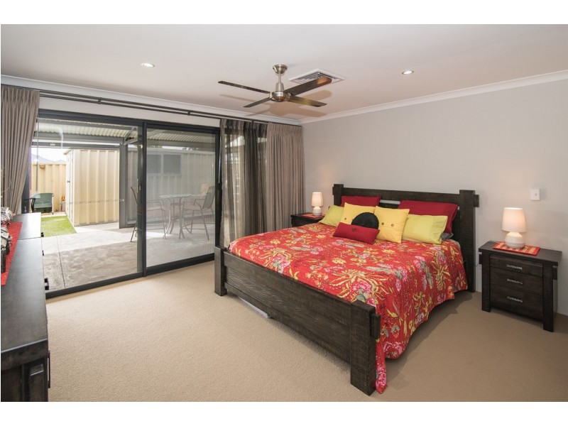 13 Kooljak Road, Broadwater WA 6280