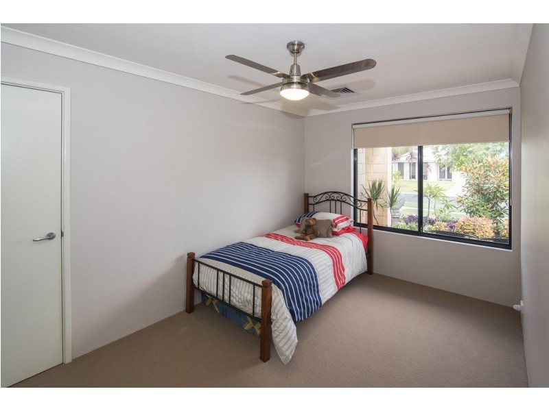 13 Kooljak Road, Broadwater WA 6280