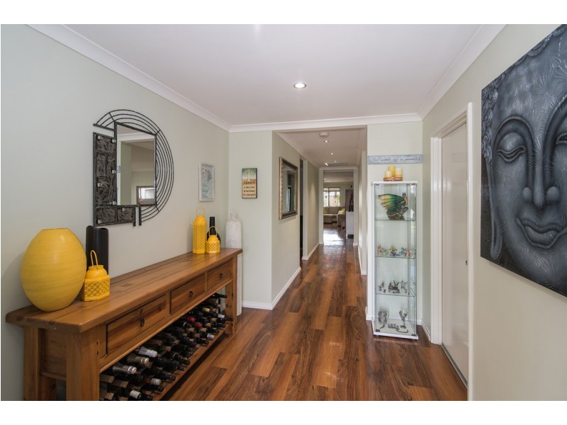 13 Kooljak Road, Broadwater WA 6280