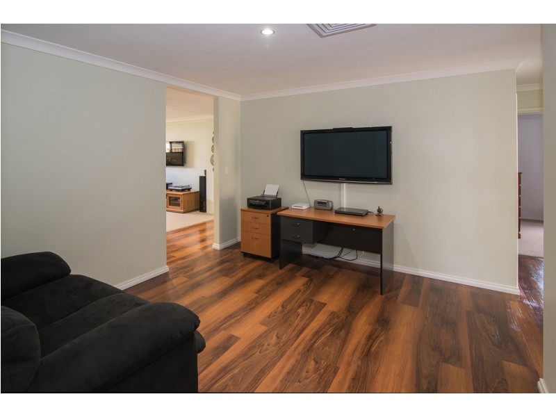 13 Kooljak Road, Broadwater WA 6280