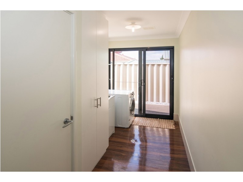 13 Kooljak Road, Broadwater WA 6280