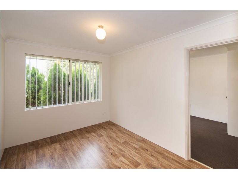 8 Lincoln Street, Abbey WA 6280