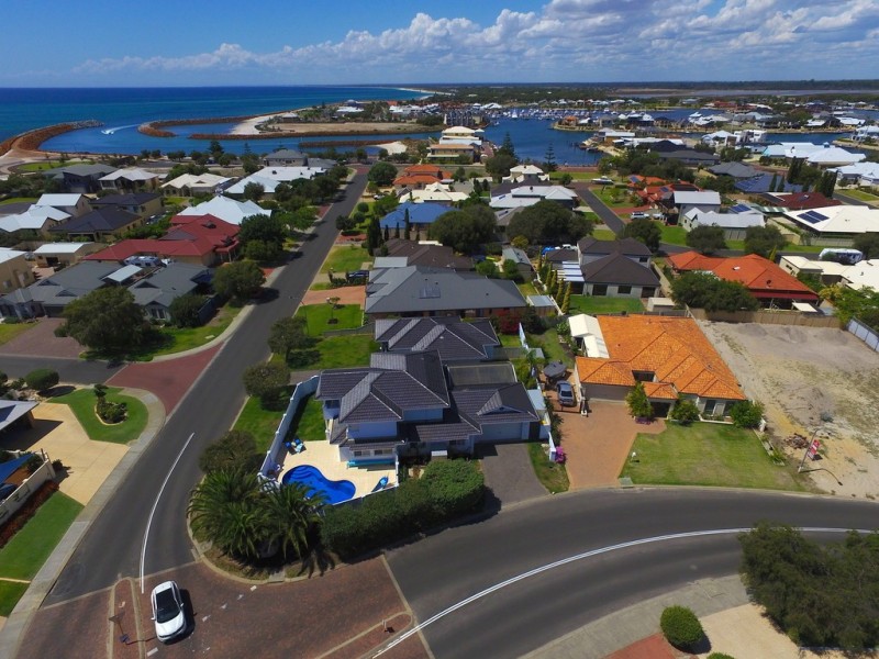 427 Marine Terrace, Geographe WA 6280