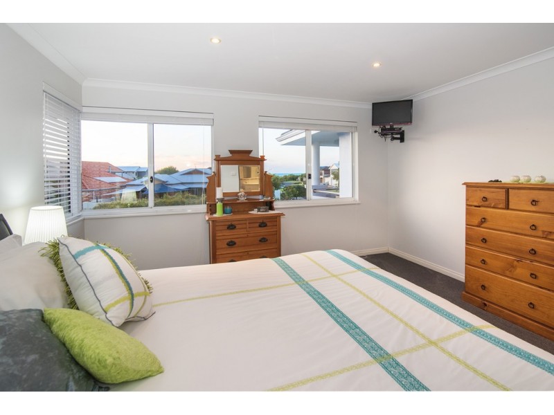 2 Casuarina Drive, Geographe WA 6280
