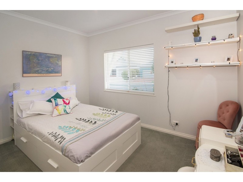 2 Casuarina Drive, Geographe WA 6280
