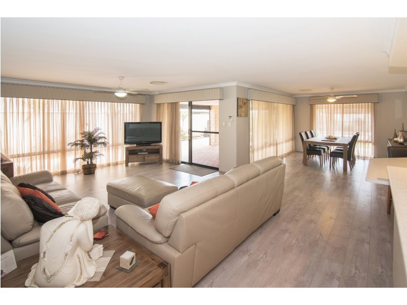 18 Haifordshire Loop, West Busselton WA 6280