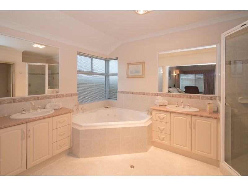 8 Twine Court, Geographe WA 6280