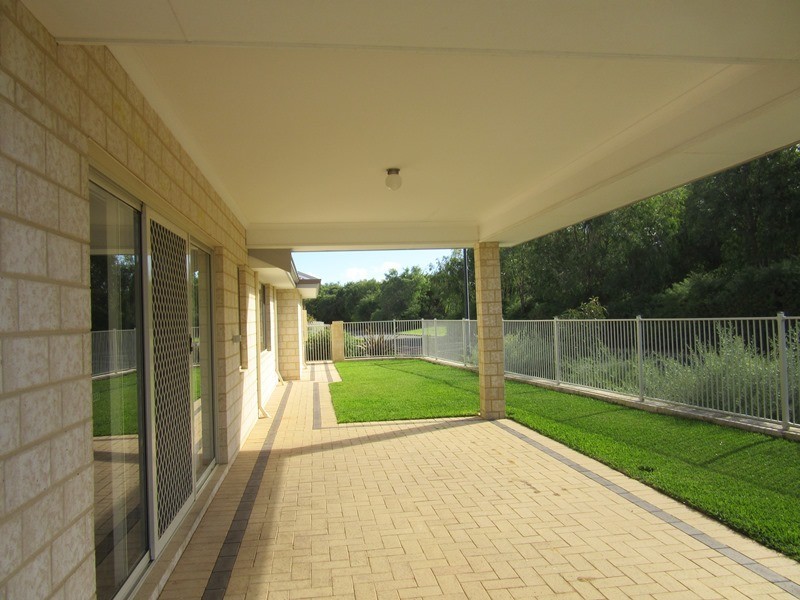 24 Clematis Way, Broadwater WA 6280